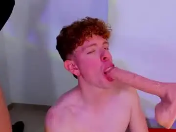 Chaturbate Best live sex cam show of chris18red