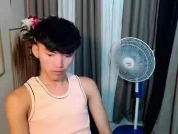 Chaturbate Nude Webcam of jemart_urnaughtboy