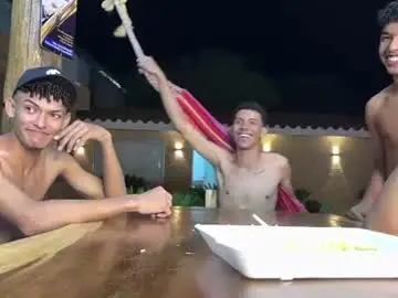 Chaturbate Sex Cam of kinkyhousexxx