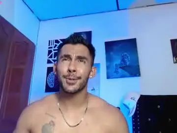 Chaturbate Free Live Porn of romanpearce_