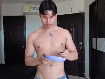 Chaturbate Watch Live Sex Cams of teddybear_07