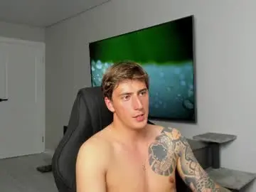 Chaturbate Live Sex Cam of krishort