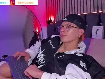 Chaturbate Free Porn Cam of maiky_cooper01