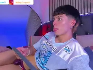 Chaturbate Nude Webcam of maiky_cooper01