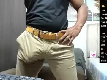 Chaturbate Live Sex Cam of roccoblack02