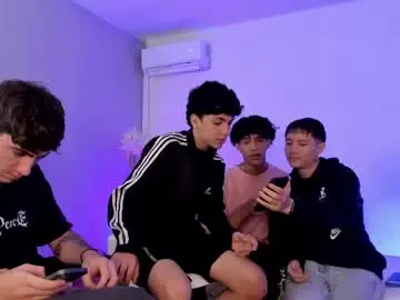 Chaturbate Nude Webcam of handsomeboys19