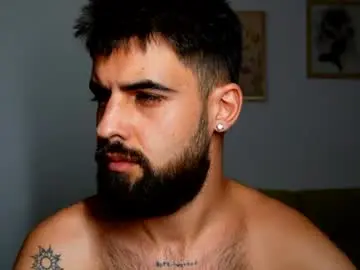 Chaturbate Nude Webcam of hairyrobxxx