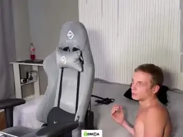 Chaturbate Free Live Porn of sky_hunter