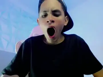 Chaturbate Best live sex cam show of sombra_18