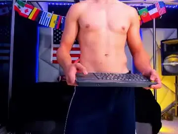 Chaturbate Live Sex Cam of aydenmillerdom