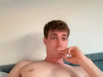 Chaturbate Free Porn Cam of hornytwunk01