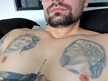 Chaturbate Live Sex Cam of maxview67