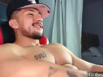 Chaturbate Live Porn of nikolaylisin