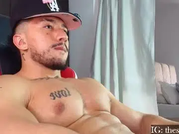 Chaturbate Adult Webcams of nikolaylisin