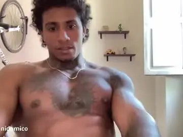 Chaturbate Live Sex Cam of deepthroatfucker_ccs