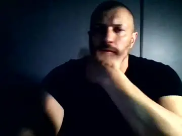 Chaturbate Free Porn Cam of titan_heart