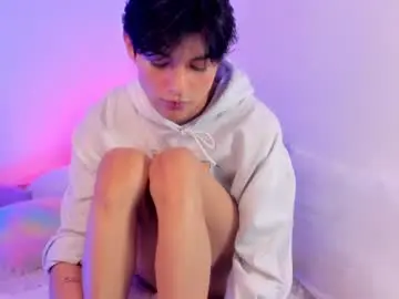 Chaturbate Live Sex Cam of ale_aurarashii