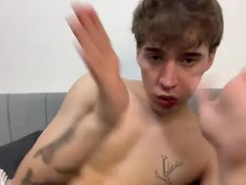 Chaturbate Watch Live Sex Cams of kevin_martin8