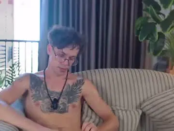 Chaturbate Best live sex cam show of william_henry_a