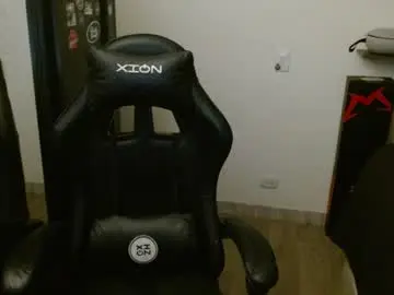 Chaturbate Live Sex Cam of _schnnneider_