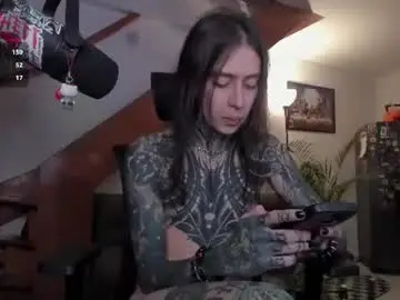 Chaturbate Live Sex Cam of andrew_round