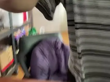 Chaturbate Live Sex Cam of leonvampire