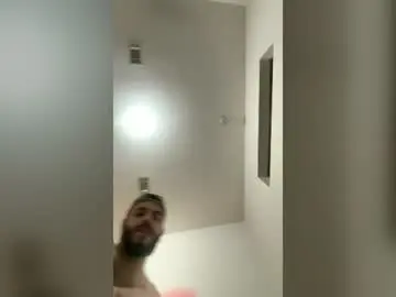 Chaturbate Live Sex Cam of tony751