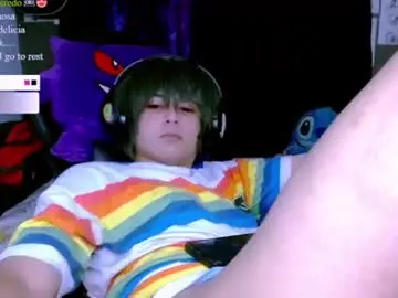 Chaturbate Live Sex Cam of thebluesky_18