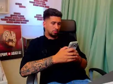 Chaturbate Best live sex cam show of loganstroud