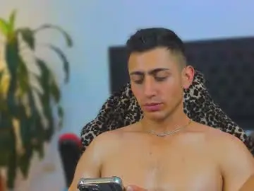 Chaturbate Live Sex Cam of zachpri20