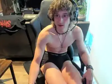 Chaturbate Watch Live Sex Cams of bashful4200