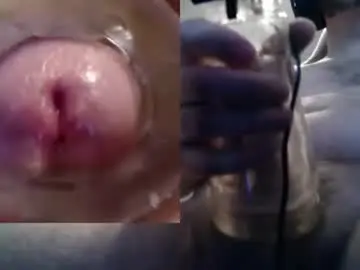 Chaturbate Live Sex of geeky___dick