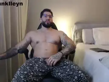 Chaturbate Adult Video Chat of johnklleyn