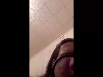 Chaturbate Free Live Porn of magicthruststick88