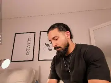 Chaturbate Watch Live Sex Cams of maxstrong01