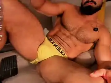 Chaturbate Adult Webcams of maxstrong01