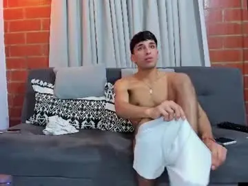 Chaturbate Live Sex Cam of ander_012
