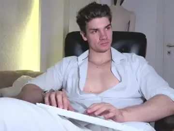 Chaturbate Best live sex cam show of maxkaiden