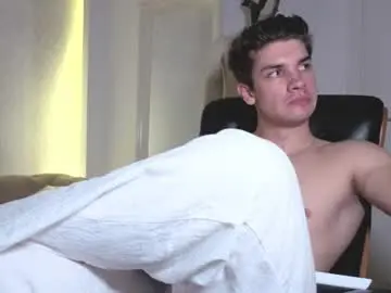 Chaturbate Best live sex cam show of maxkaiden