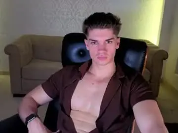 Chaturbate Live Sex Cam of maxkaiden