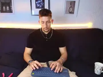 Chaturbate Adult Video Chat of emiliocum_24