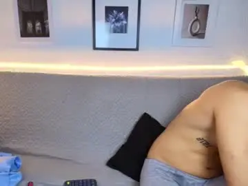 Chaturbate Free Porn Cam of emiliocum_24