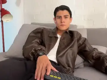 Chaturbate Watch Live Sex Cams of hey_cesard