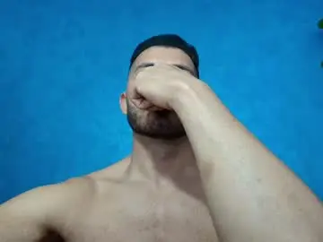 Chaturbate Live Sex Cam of muscularmaster