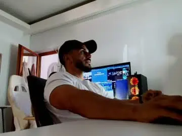 Chaturbate Best live sex cam show of supermanboyxxl