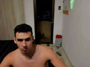 Chaturbate Watch Live Sex Cams of travis_bakerr