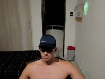 Chaturbate Best live sex cam show of travis_bakerr