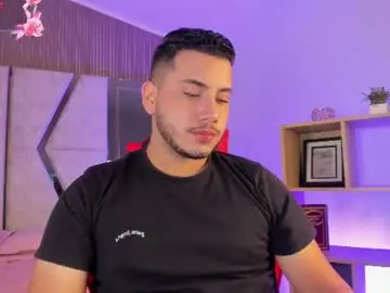 Chaturbate Live Porn of axel_grey_