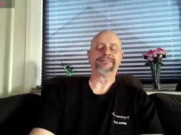 Chaturbate Adult Webcams of hardmrlazy