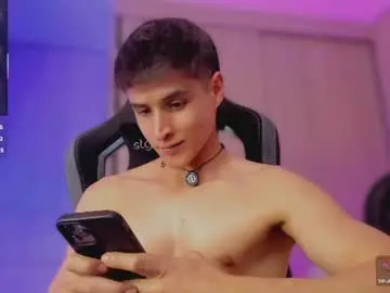 Chaturbate Live Sex Cam of thomklein